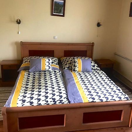 Convoy Panzio Bed & Breakfast Szajol Exterior photo